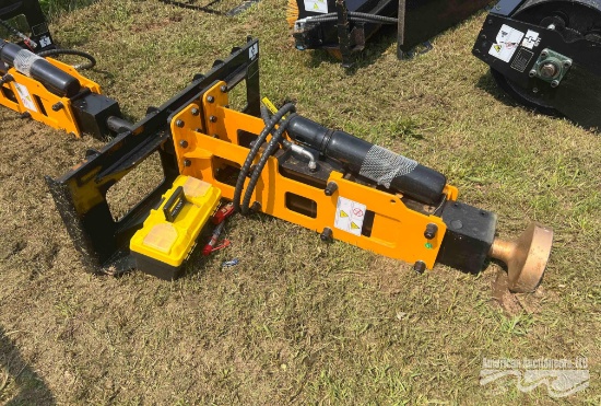 QUICK ATTACH 680 SKID STEER POST DRIVER