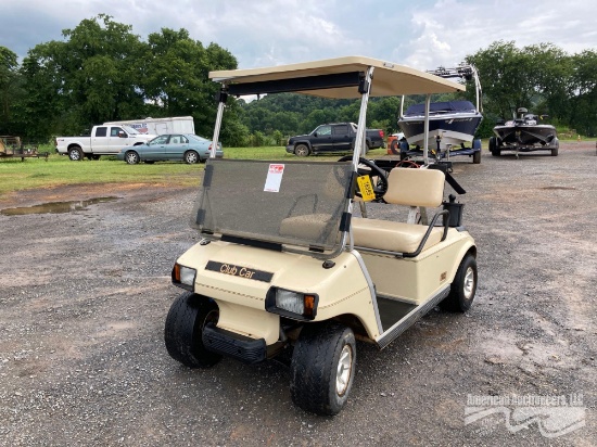 CLUB CAR ELECTRIC GOLF CART