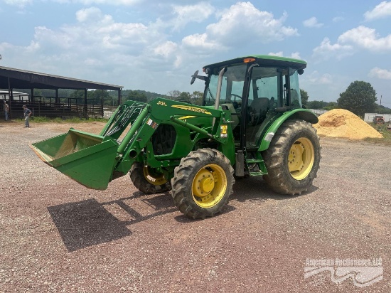 JOHN DEERE 5083E 4X4 FARM TRACTOR