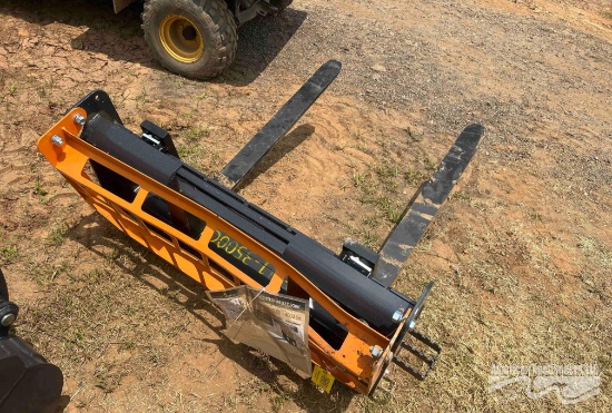 42'' LAND HONOR SKID STEER PALLET FORK