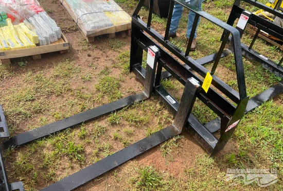 QUICK ATTACH 4' PALLET FORKS