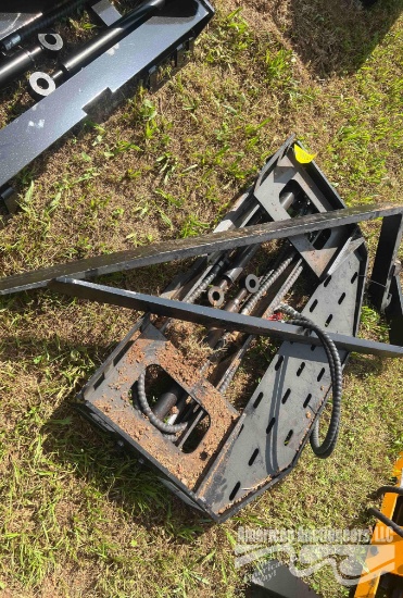 SKID STEER HYD ADJUSTABLE 5' FORKS