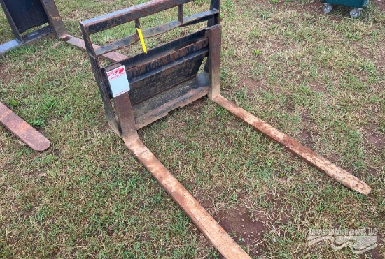 42" MINI SKID STEER FORKS