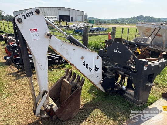 BOBCAT BACKHOE ATTACHMENT