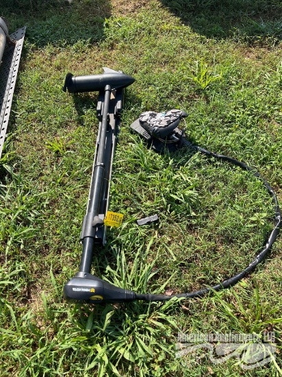 MINNKOTA TROLLING MOTOR W/HOT FOOT