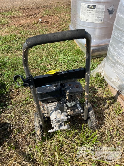 2500 PSI PRESSURE WASHER