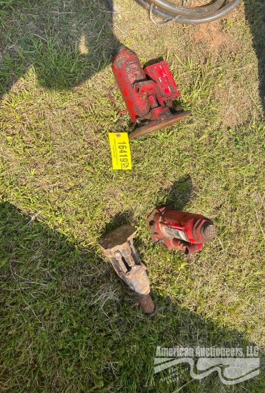 3 12TON HYD JACK BOTTLES