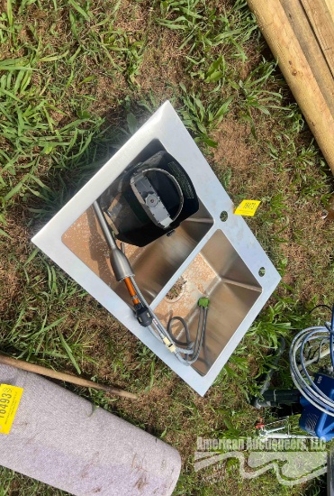 STAINLESS STEEL SINK