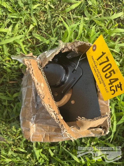 BOX 8 D RING TIE DOWN