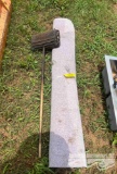 INDOOR/OUDOOR CARPET W/DUST PAN
