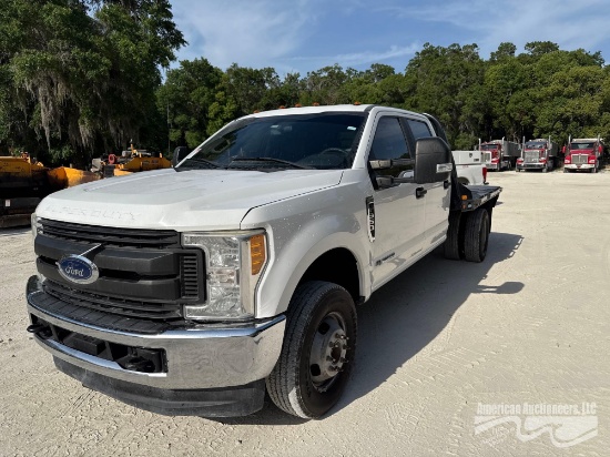 2017 FORD F350 XL CREW CAB FLAT BED TRUCK