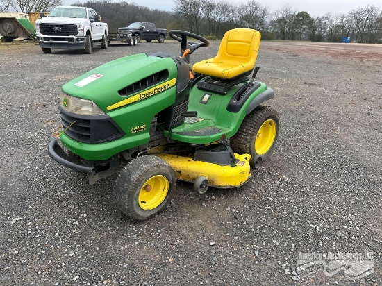 JOHN DEERE LA130 RIDING MOWER