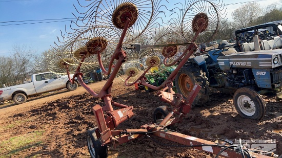 M & W HAY RAKE