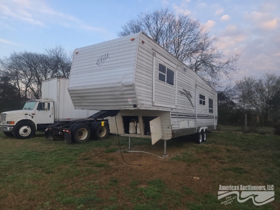 2004 ELITE SPECIAL EDITION 5TH WHEEL CAMPER