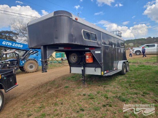 SUNRISE TRAILERS T/A HORSE TRAILER