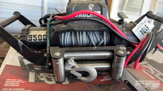 BANDLANDS ZXR 9500lb WINCH WITH WINCH HITCH MOUNT