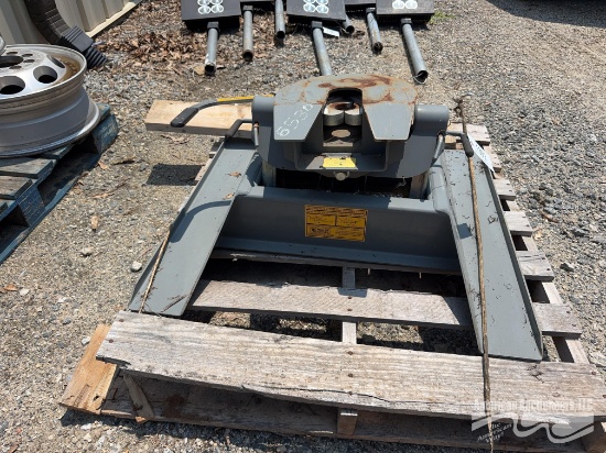 BW Companion 5th Wheel Hitch