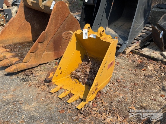 EMAQ 24 Excavator Tooth Bucket