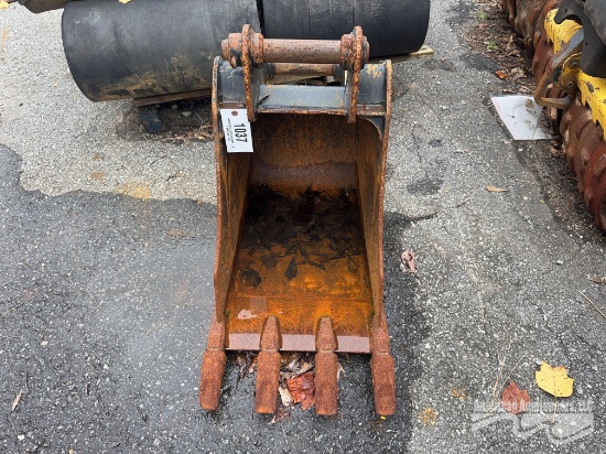 Cat 303-1312 16 Tooth Bucket