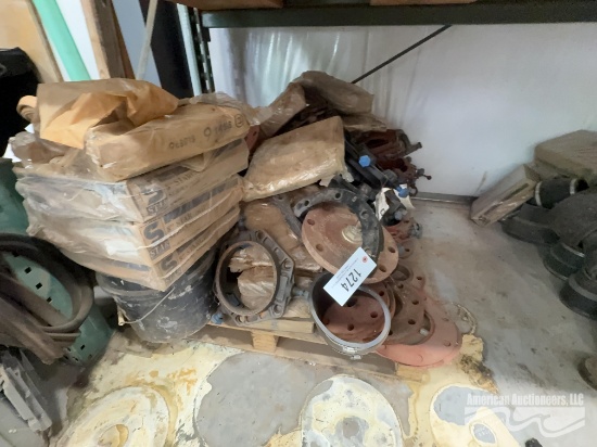 PALLET OF ASSORTED PIPE FITTINGS