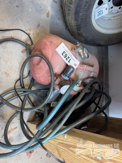 Portable Air Compressor w/ Air Hose
