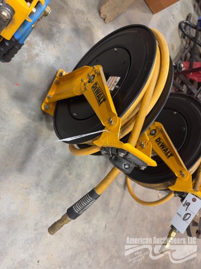DEWALT Hose Reel w/ Air Hose
