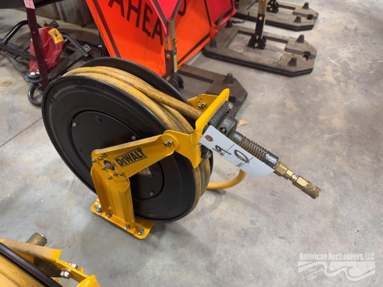 DEWALT Hose Reel w/ Air Hose