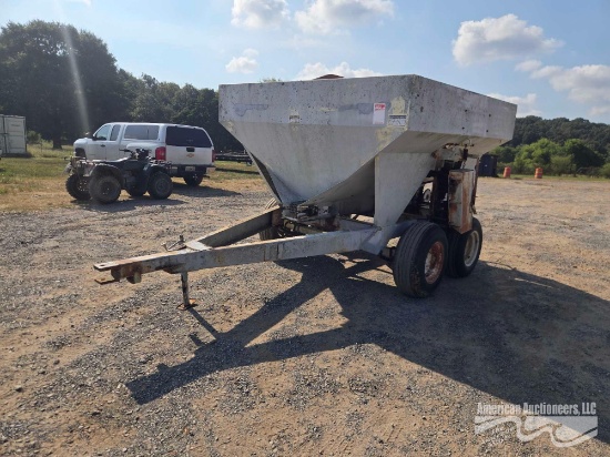 PULL BEHIND T/A FERTILIZER SPREADER