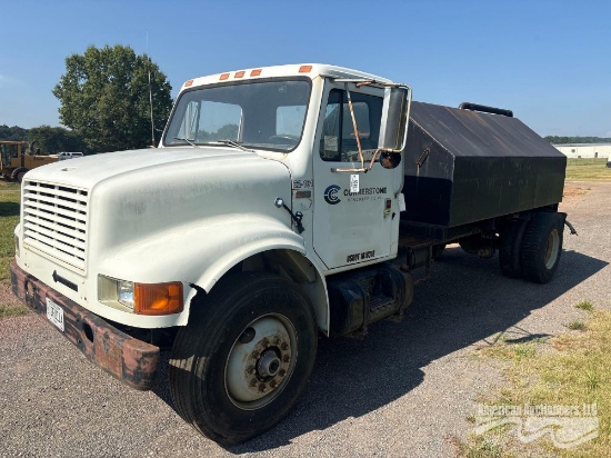 1986 International 1954 S1900 S/A Water Truck