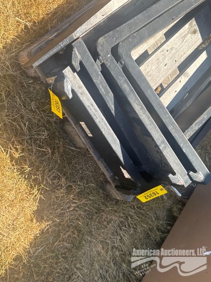 43" Bolzoni Set Of Pallet Forks