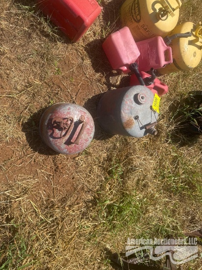 2 Metal Gas Cans