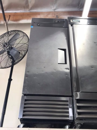 TRUE 1 DOOR REFRIGERATOR