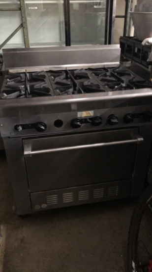 U.S RANGE 6 BURNER RANGE WITH OVEN BELOW