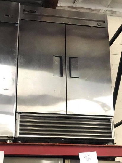 TRUE 2 DOOR FREEZER