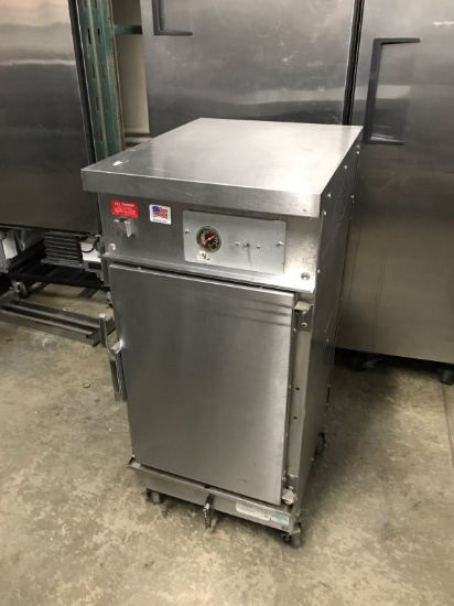 Heated holding cabinet