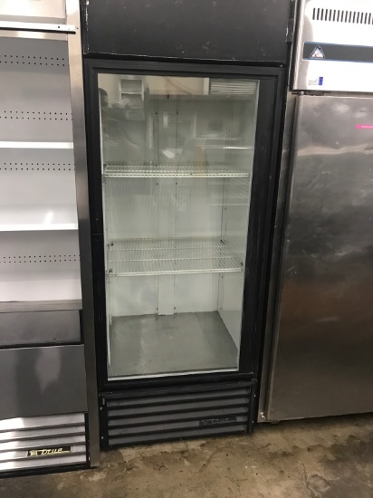 TRUE 1 GLASS DOOR REFRIGERATOR
