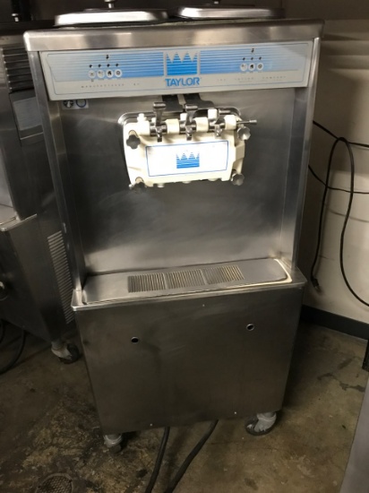 TAYLOR ICE CREAM DISPENCER