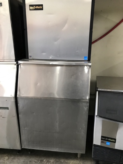 ICE-O-MATIC 800LB ICE MACHINE