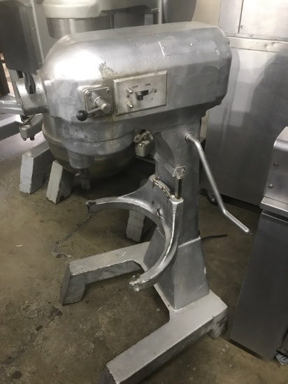 HOBART FLOOR MODEL 20 QT MIXER