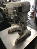 HOBART 12 QT MIXER