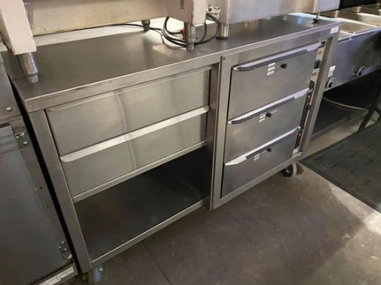Apw Wyott All S.S Worktop Table w/3 Warming Drawers & 2 Condiment Holders
