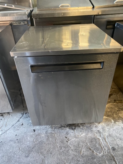 DELFIELD 27" UNDER COUNTER REFRIGERATOR