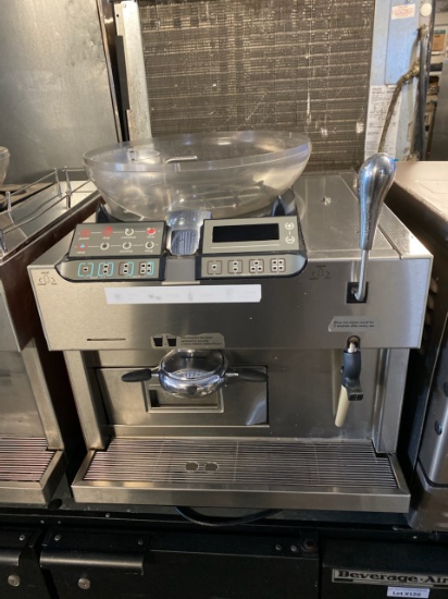 Mastrena Espresso machine