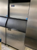 Ice-O-Matic 500lb Cube Ice Machine w/Bin