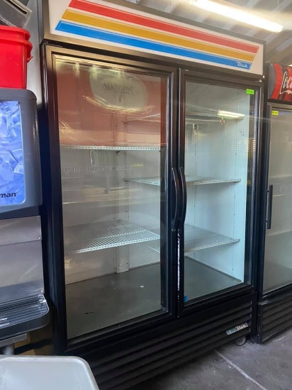 True 2 Glass Door Reach In Refrigerator, Merchandiser