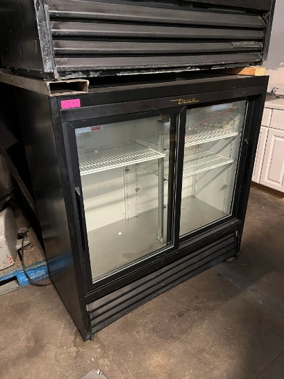 True 2 Sliding Glass Door Merchandiser/ Refrigerator
