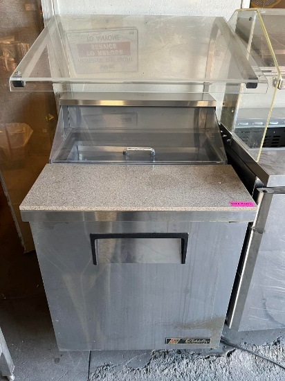 True 27" Sandwich Prep Table w/Marble Top & Sneeze Guard