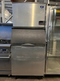 Manitowoc 600LB Ice Machine 1/2 Cube Ice 220v/1Ph