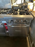 Royal 4 Burner Gas Range w/Oven below
