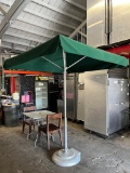 Tuuci Green Patio Umbrellas w/Bases